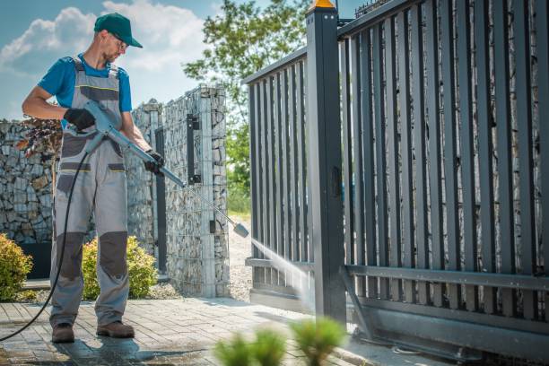 Best Animal Enclosure Cleaning  in San Juan, TX